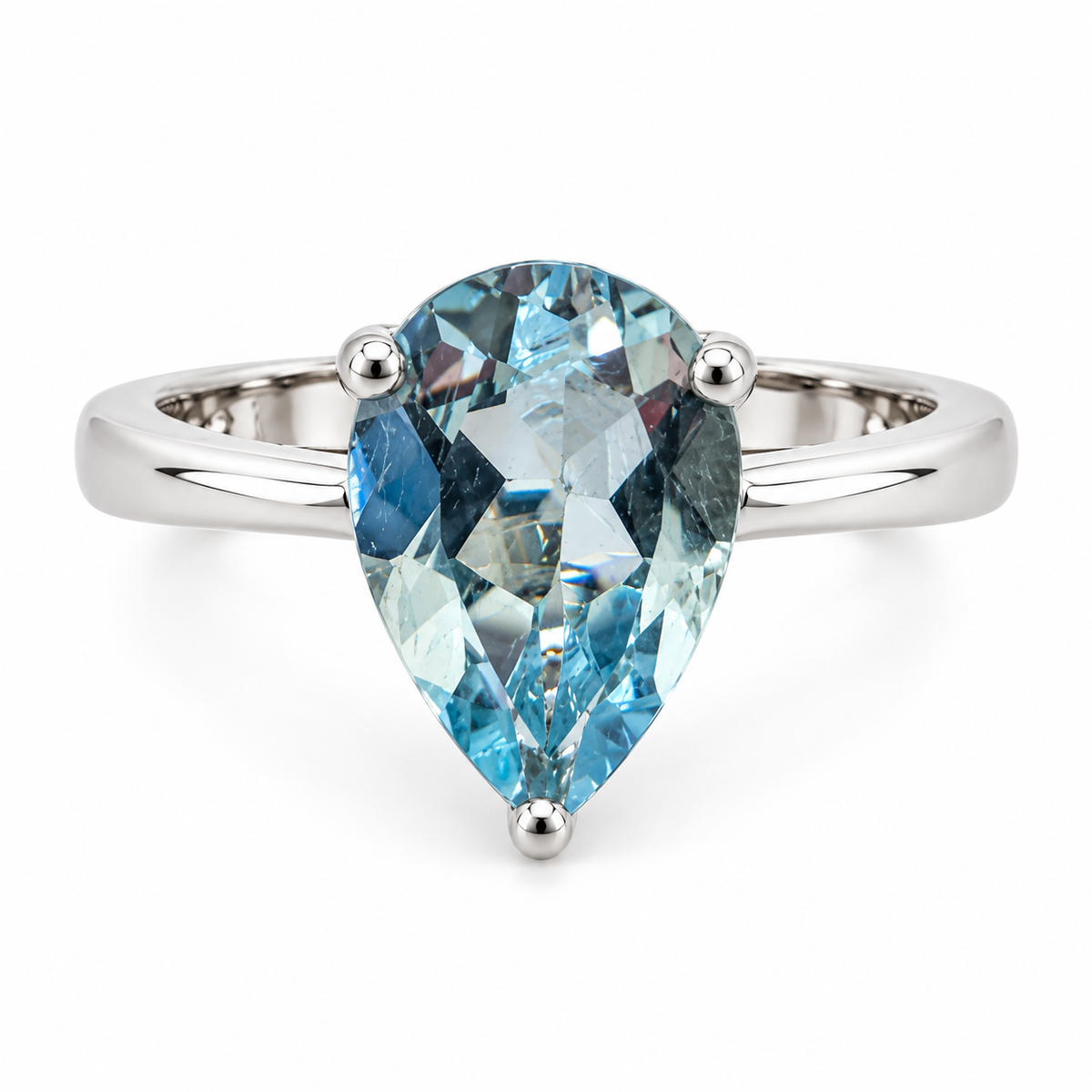 Bague topaze taillée griffe
