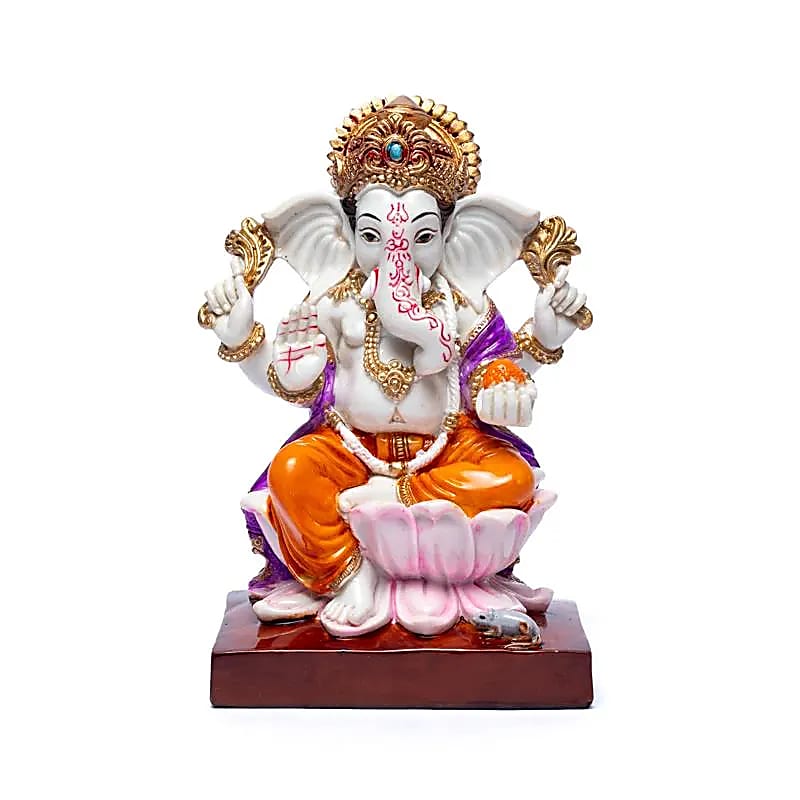 Statue Ganesh sur trône de lotus