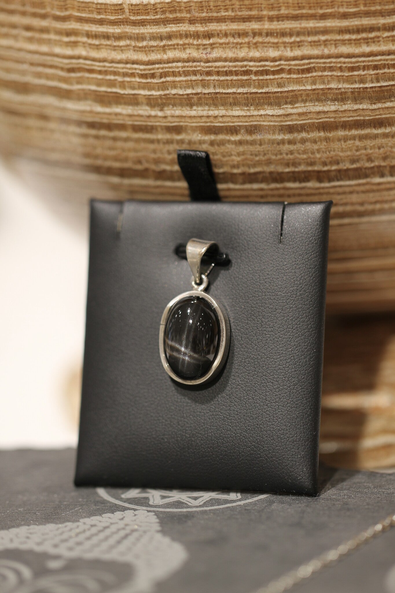 Pendentif Black Star - vue 2